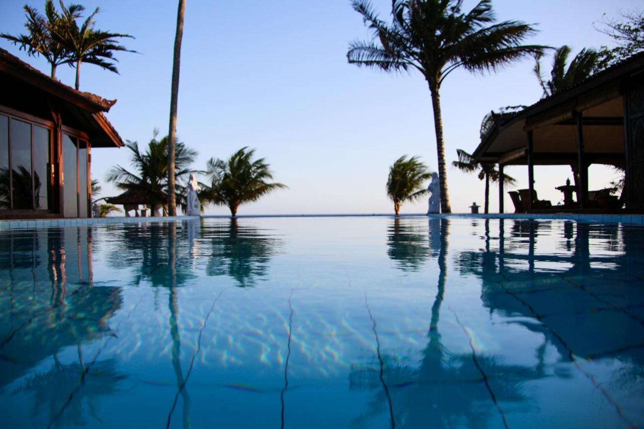 Bali Hai Island Resort Pekutatan  Exteriör bild