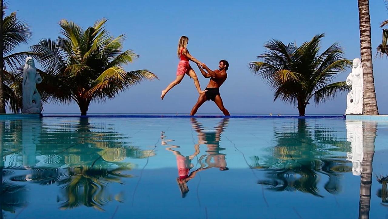 Bali Hai Island Resort Pekutatan  Exteriör bild