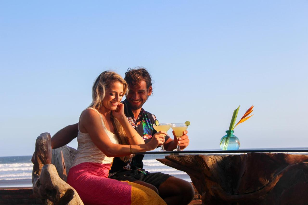 Bali Hai Island Resort Pekutatan  Exteriör bild