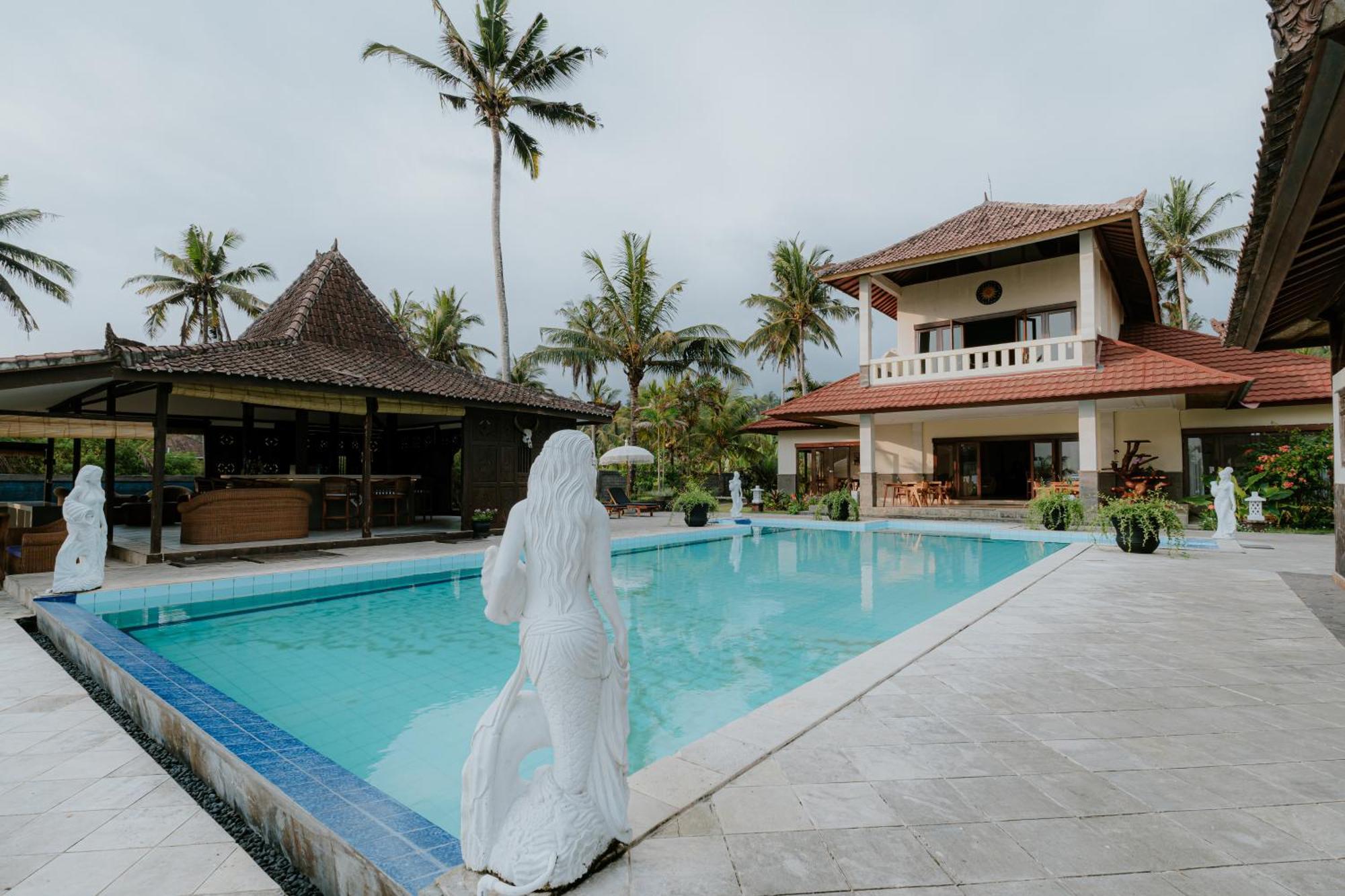 Bali Hai Island Resort Pekutatan  Exteriör bild