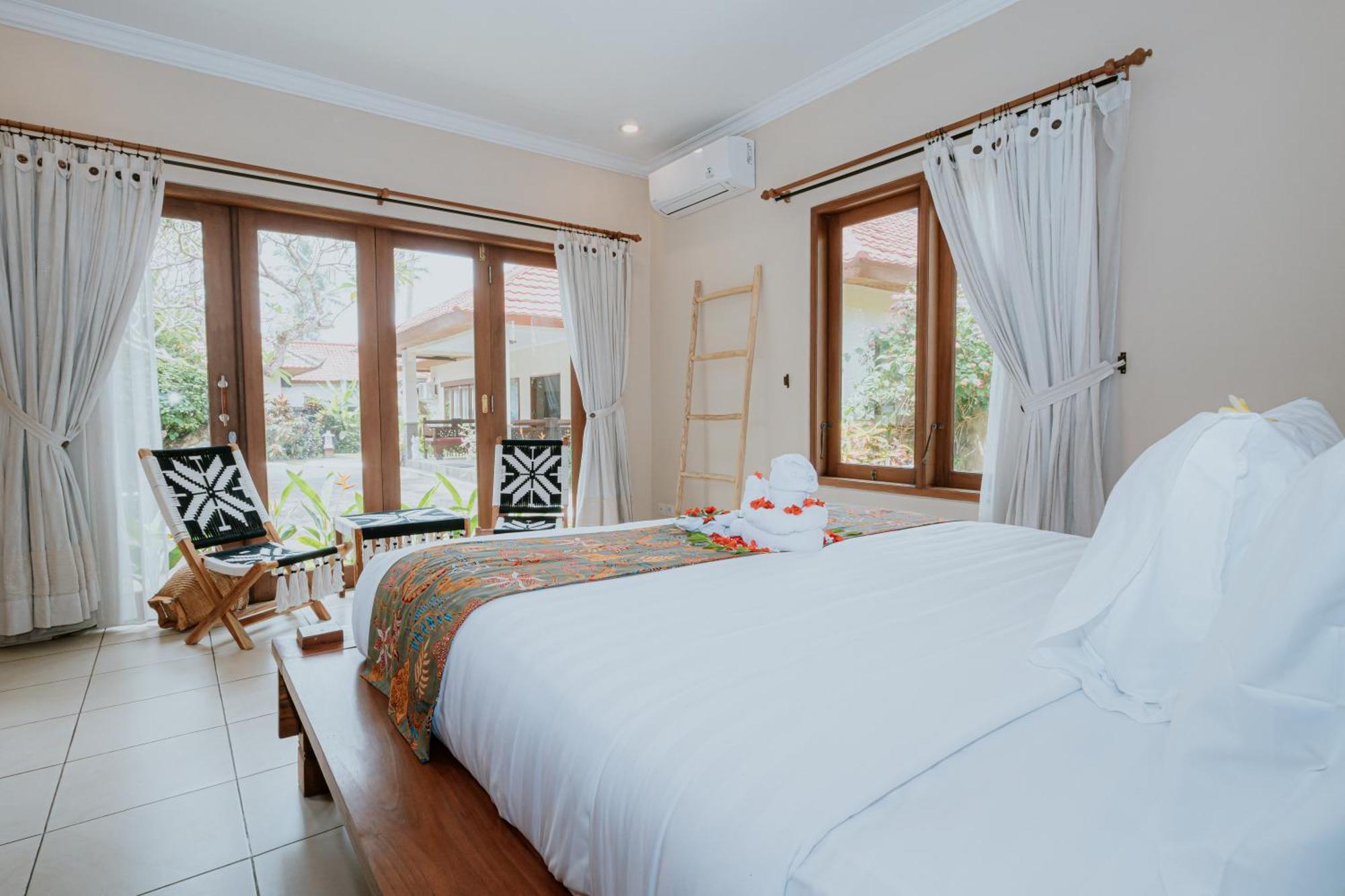 Bali Hai Island Resort Pekutatan  Exteriör bild